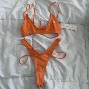 boutine la orange swim set